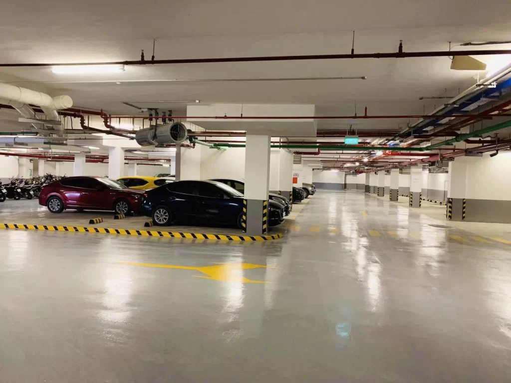 Hầm để xe thực tế tại Palm City đã đi vào vận hành