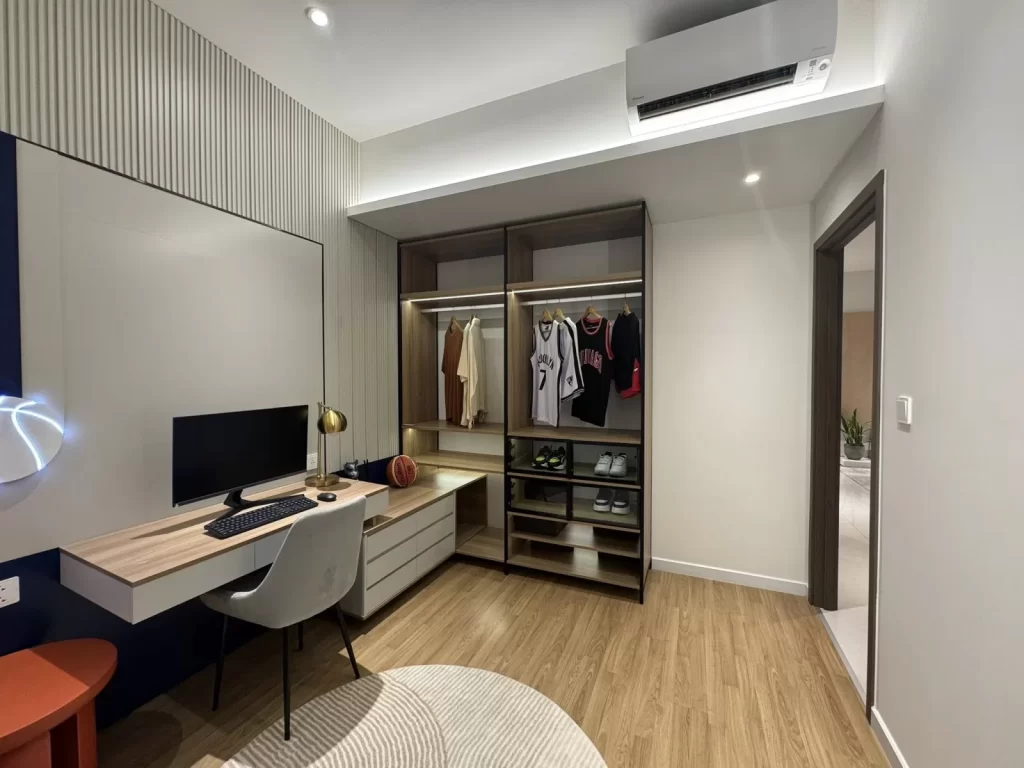Góc làm việc phòng ngủ thứ ba nhà mẫu Elysian căn 3PN