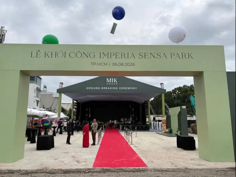 Cổng chào lễ khởi công Imperia Sensa Park ngày 06/08/2026 do MIK Group tổ chức