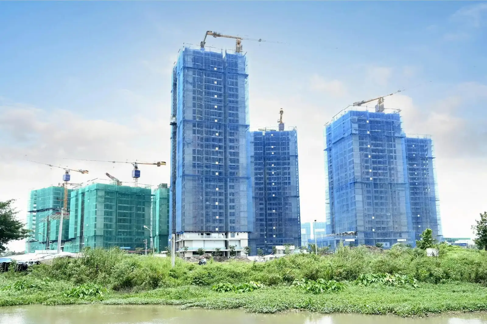 Tiến độ dự án The Privé toàn cảnh 8 khối tháp vươn cao tháng 10/2026