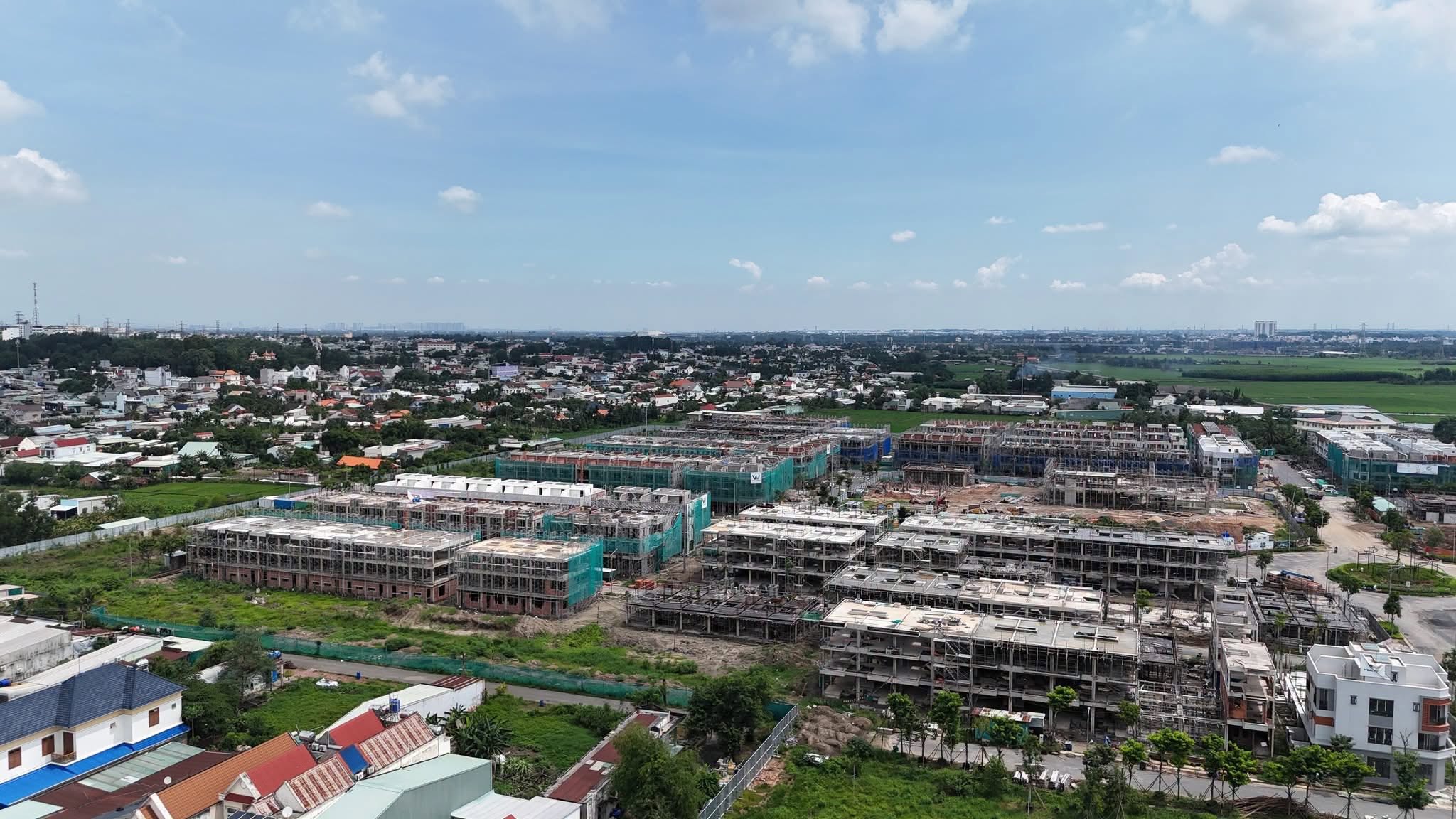 Toàn cảnh thi công đồng loạt phân khu thấp tầng dự án Springville Nhơn Trạch