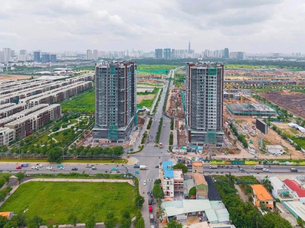 Công tác ép cọc và múc đất khẩn trương tại phân khu Lô CT3 và CT4 Masteri Cosmo Central