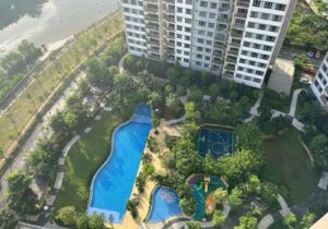 Hình ảnh thực tế hồ bơi resort, công viên và các tòa tháp căn hộ Palm Heights đã bàn giao