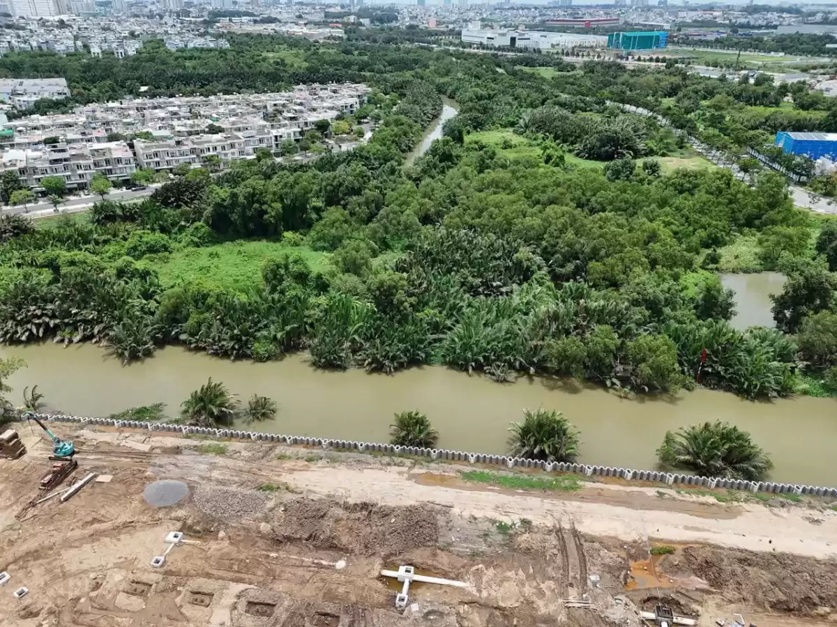 Tuyến kè tại công trường Imperia Sensa Park tháng 09/2026