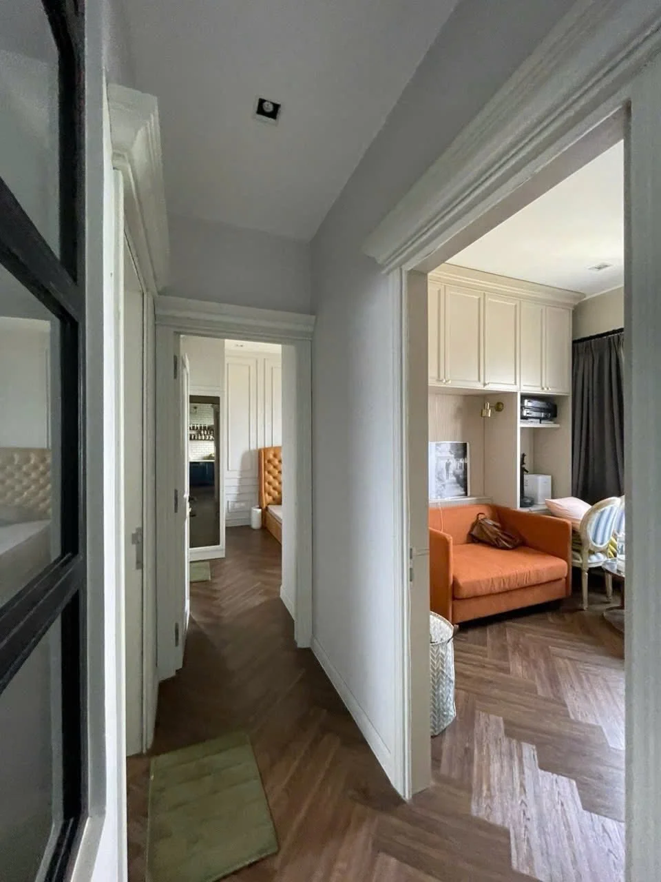 Hành lang và lối vào căn hộ cho thuê 85m2 Palm Heights Tháp T2