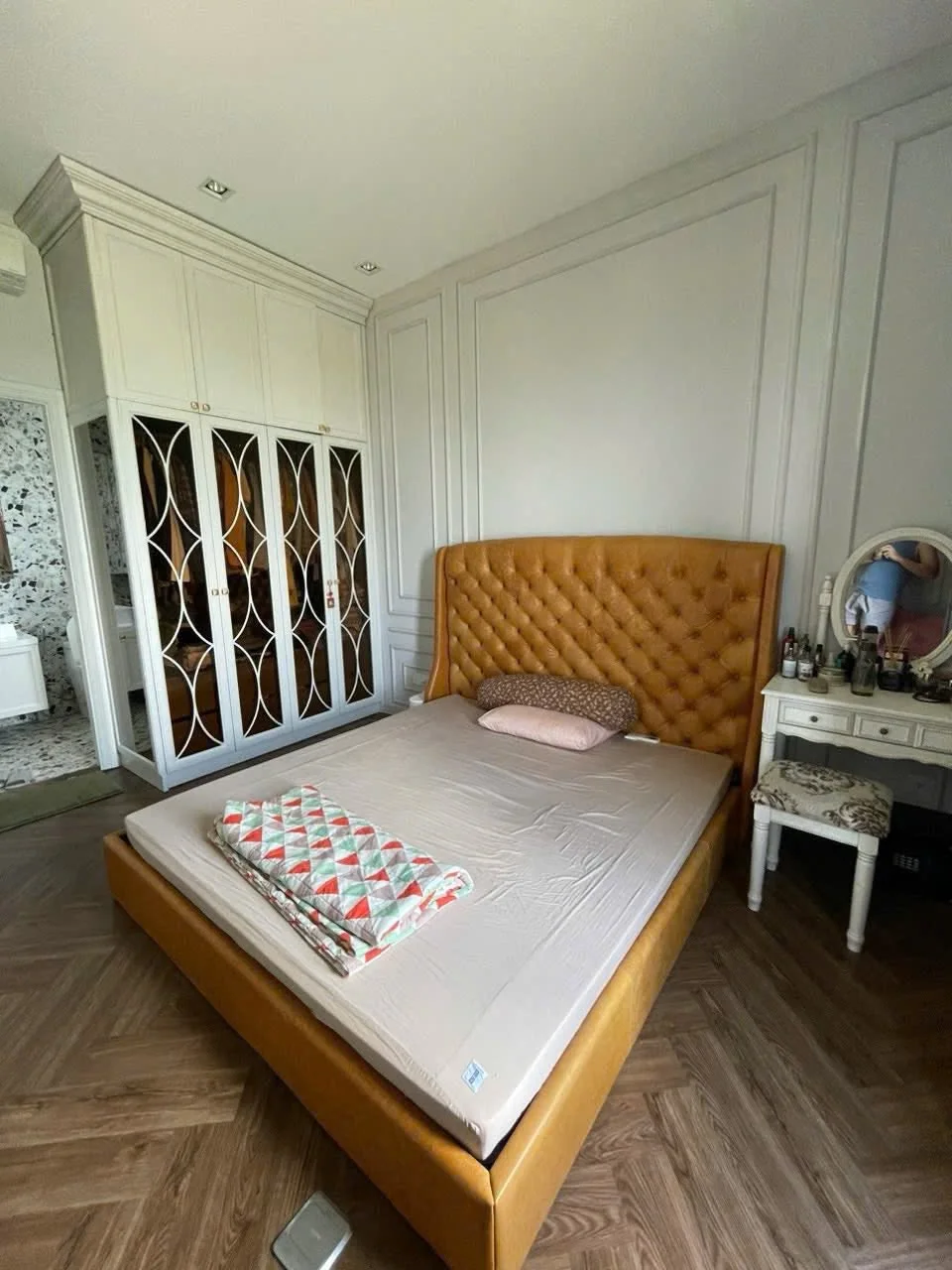 Phòng ngủ master minh họa bài cho thuê căn hộ Palm Heights Phòng ngủ master minh họa bài cho thuê căn hộ Palm Heights